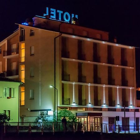 Hotel Cavour Rieti Exterior foto